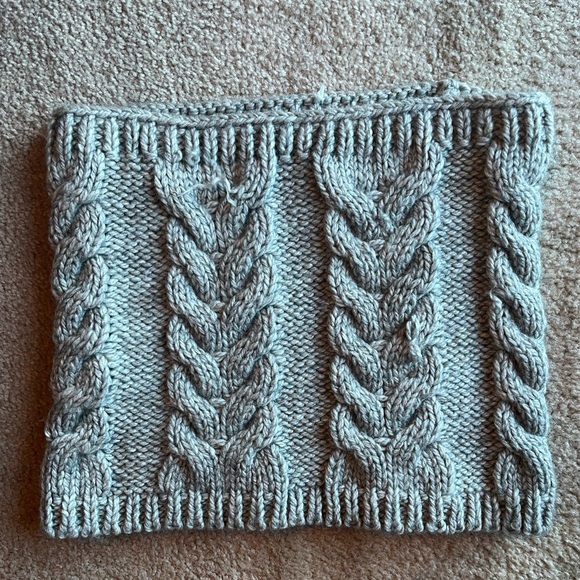 🔘 Gray cowl cable knit scarf 🔘 - Picture 1 of 3